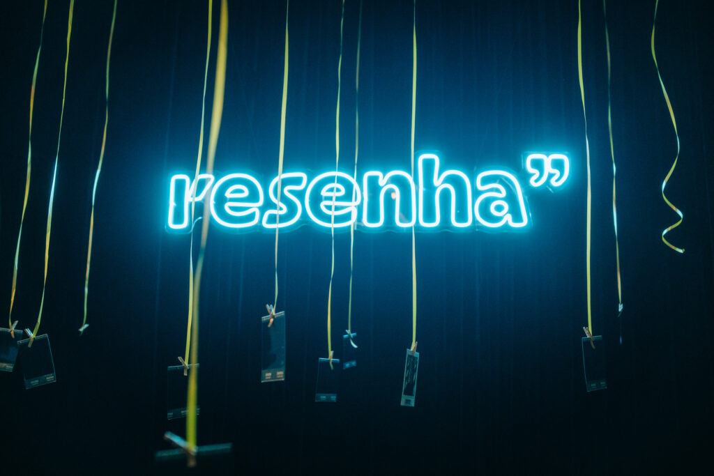 logo resenha